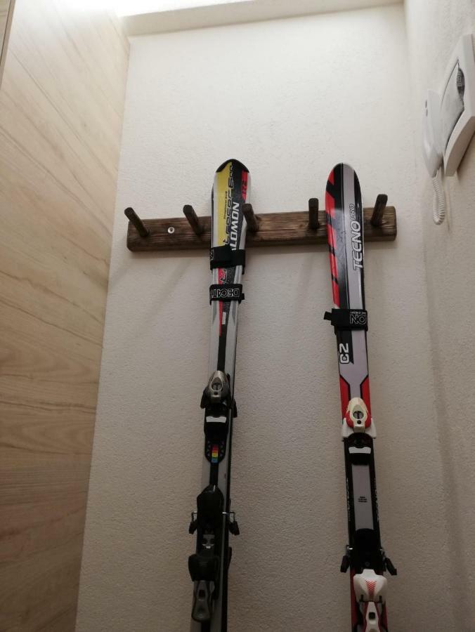 Cervinia Ski In Ski Out - Studio On The Slopes ブレウイル・チェルヴィナイア エクステリア 写真